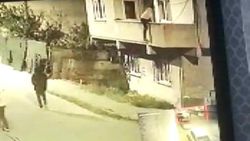 Avcılar'da ev sahibini gören hırsız balkondan atladı