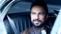 Tarkan saçlarını uzattı