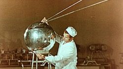 Vakanüvis yazdı: Uydudan aşıya Rus'un aklında hep Sputnik var