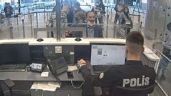 İstanbul'a sahte pasaportla 25. girişinde yakalandı