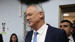 İsrail Savunma Bakanı Gantz: Evdeki savaşı kaybetmeyelim