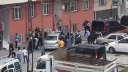 Esenyurt’ta, oyun oynayan 7 yaşındaki çocuğa araba çarptı