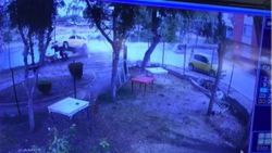 Adana'da taksici 2 kişiye çarpıp Seyhan Nehri'ne düştü