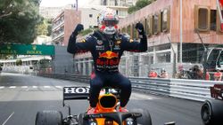 F1'de Monako GP'yi Verstappen kazandı