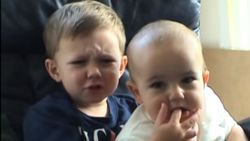 Ünlü video Charlie bit my finger, 760 bin dolara NFT olarak satıldı