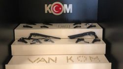 Van'da kaçak silah operasyonu: 13 gözaltı