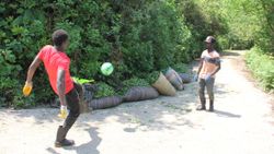 Rize'deki Afrikalı çay işçilerinin futbol eğlencesi