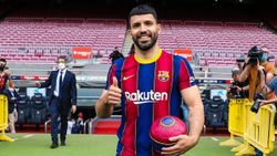 Agüero: Messi Barcelona'da kalacak