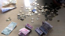Kayseri'deki dilencinin paraları, bebek bezinden çıktı