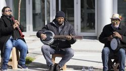 Kültür ve Turizm Bakanlığı müzisyenlere tek seferde 3 bin lira ödeme yapılacak