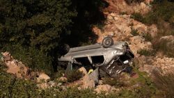 Hatay'da otomobil şarampole uçtu: 1 ölü, 4 yaralı