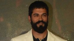Burak Özçivit: Karan sakalsız halimi hiç bilmiyor