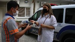 İstanbul'da yolda bulduğu 1500 euroyu sahibine teslim etti