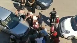 Antalya'da çocuklar tartıştı, aileleri kavga etti