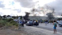 Tunus’ta su kesintileri protesto edildi, lastikler ateşe verildi