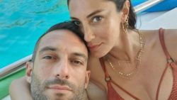 Merve Oflaz'dan sosyetik aşkına romantik kutlama
