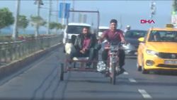 İstanbul’da motosiklete berjer koltuk monte edip trafiğe çıktılar