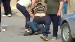 Kayseri'de doktora saldırı: Boğuşma anı kamerada