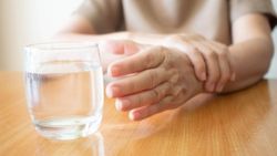 Parkinson hastalığı tedavisinde doğru bilinen 10 yanlış