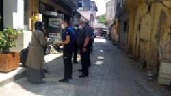 Sinop’ta görme engelli taklidi ile dilenen kadınlara suçüstü