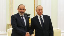 Putin’den Paşinyan’a seçim tebriği