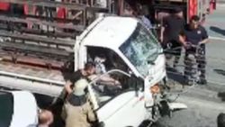 Sultangazi'de epilepsi krizi geçiren sürücü kaza yaptı
