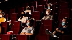 Sinemalar açıldı mı? Sinema salonları aylar sonra dolacak...