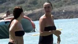 Demet Akbağ, Alaçatı'da