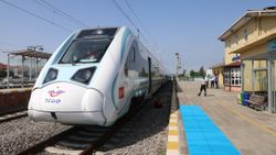 Milli elektrikli trenin son testi için start verildi