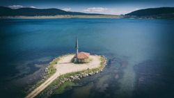 Bolu'daki yarımadada olan cami, kültür varlığı seçildi