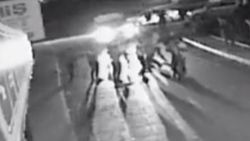 Arnavutköy'de 30 kişinin tekmeli yumruklu kavgası