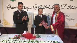 Osmaniye'deki jandarma astsubay çift, üniformayla nikah kıydı