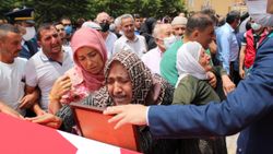 Şehit astsubay, gözyaşlarıyla son yolculuğuna uğurlandı