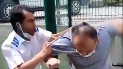 İzmit'te otobüs şoförü, yolcuyu darbetti