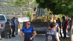 Kaş'ta kıyıyı işgal eden işletmeye yıkım kararı