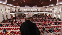9 Temmuz Cuma Hutbesi konusu: Diyanet Cuma Hutbesi tam metni..