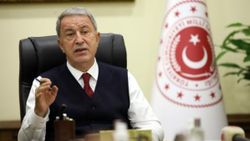 Hulus Akar'dan Yunanistan'a: Provokatif tavırlarını sürdürüyorlar