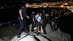 Elazığ’da uçurumdan kayan kadın 4 saatte kurtarıldı
