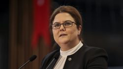 Derya Yanık şehitler yakınları ve gazilerle bir araya geldi