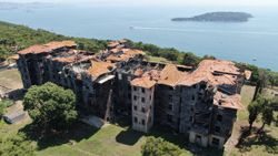 Büyükada Rum Yetimhanesi'nin harabeye dönen hali görüntülendi.