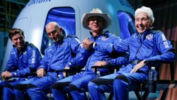 Blue Origin, uzay uçuşları için 100 milyon dolar değerinde bilet sattı