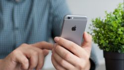 iPhone kullanıcılarına acil durum bildirimi: Evde kal Türkiye