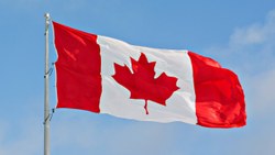 Kanada, tüm dünyaya sınırlarını açtı