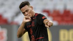 Fenerbahçe Rodrigo Muniz için masaya oturacak