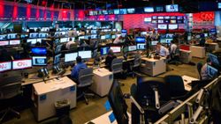 CNN International, işe aşısız gelen 3 çalışanını kovdu