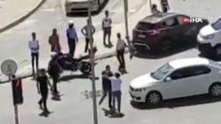 Esenyurt’ta kaza yapan sürücülerin kavgası kamerada