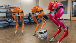 Dünyanın ilk 2 ayaklı koşabilen robotu: Cassie