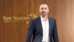 Türk Telekom CEO'su Ümit Önal: Yatırımlarımız devam edecek