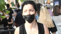 Merve Boluğur maske taktı