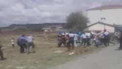 Arnavutköy’de kaçak ahırların yıkımı sırasında sopalı kavga
